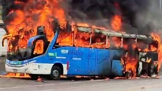 O trecho ficou completamente interditado durante a ocorrência