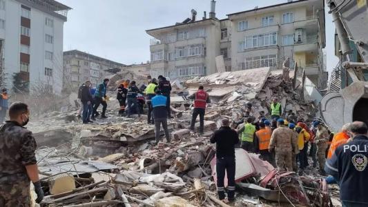 O tremor atingiu o leste da Turquia