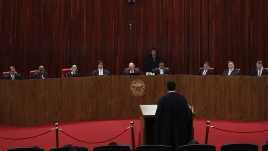 O Tribunal Superior Eleitoral (TSE) deve confirmar, em sessão marcada para terça-feira (21), o nome do ministro Raul Araújo como novo corregedor-geral da Justiça Eleitoral