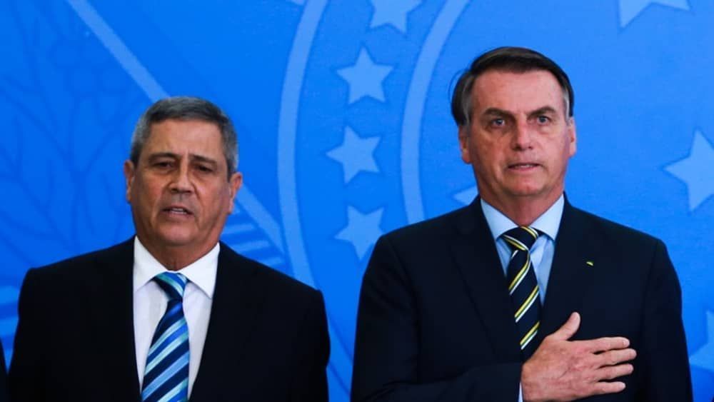 TSE retomará na terça-feira (31) julgamento contra Bolsonaro e Braga Netto 