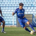 Atacante peruano Paolo Guerrero está perto de acertar com o Racing-ARG