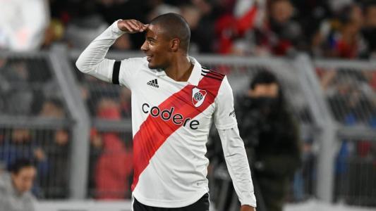 O uruguaio Nico De La Cruz, do River Plate, tem uma oferta para defender o Flamengo
