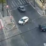Caminhão perde os freios e atinge carro na avenida Antônio Carlos, em BH