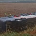 Ônibus que caiu de ribanceira e matou dois passageiros não tem registro, diz ANTT