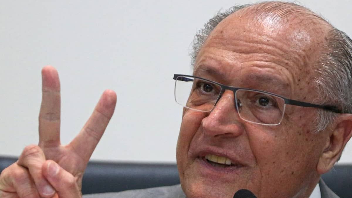 PSB tenta articular nova visita de Alckmin a Minas Gerais