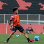 Vitória detalha maratona de avião e ônibus para Natal