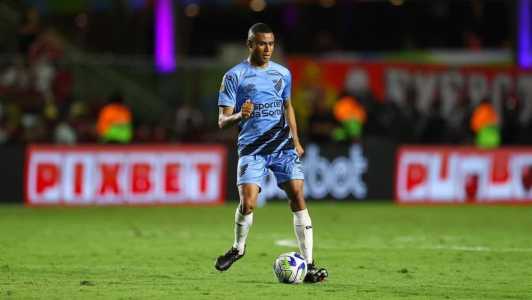 O volante Erick, um dos pilares do Athletico na atual temporada
