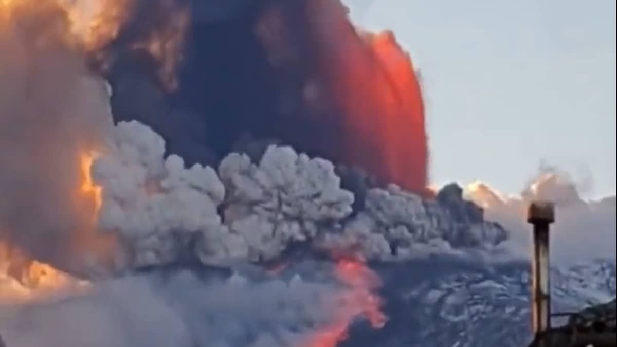 Vídeo: vulcão entra em erupção na Itália, cobre cidade de cinzas e suspende voos em Catania