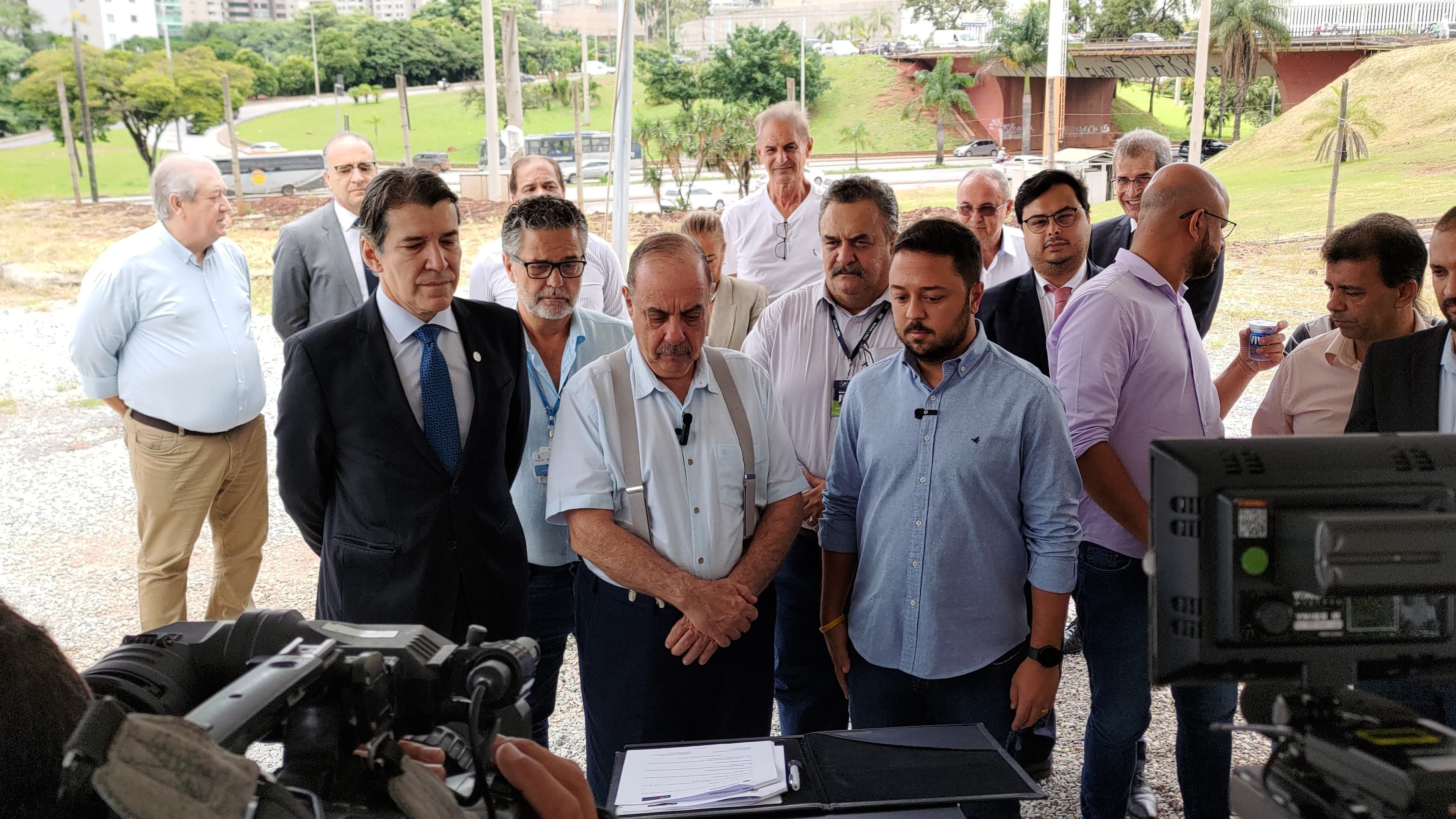 ‘Em ano eleitoral, se eu for à missa, vão criticar’, diz Fuad sobre a realização da Stock Car