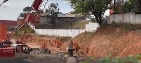 Quem anda pelas ruas de Belo Horizonte percebe que a capital mineira se transformou em um grande canteiro de obras e que os transtornos são inevitáveis tanto para motoristas, pedestres ou aqueles que precisam usar diariamente o transporte público.