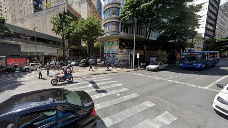 Ocorrência curiosa foi registrada na esquina da Avenida Amazonas com a rua Espírito Santo