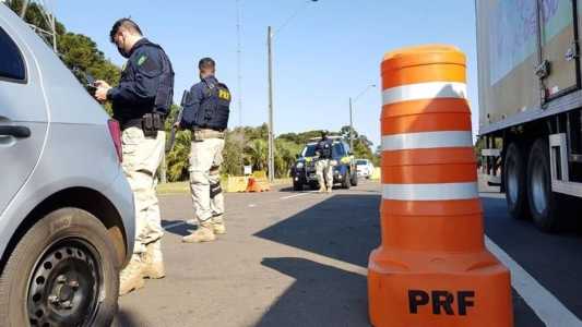 Ocorrências deixaram 517 pessoas feridas em acidentes graves e menos graves nas rodovias federais