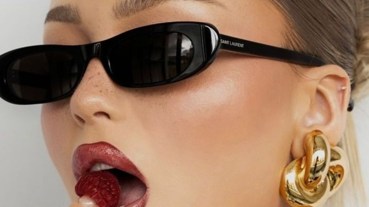 Óculos de Sol Retrô: As Formas Icônicas dos Anos 70 que Voltaram à Moda