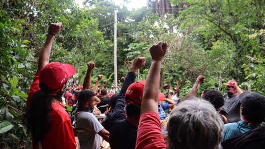 Foto mostra invasores do MST em fazenda de Lagoa Santa, na Grande BH