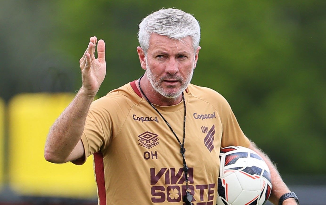Inter tem interesse em Odair Hellmann, do Athletico-PR, como técnico para 2026