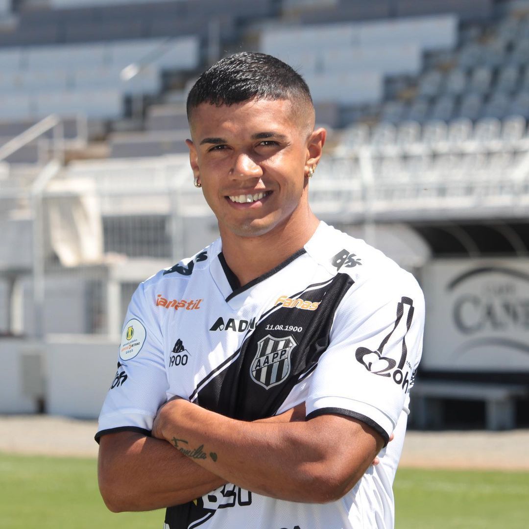 Clube mineiro anuncia a contratação de atacante colombiano