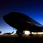 Oitavo voo da Operação Voltando em Paz decola no domingo para repatriar brasileiros em Israel