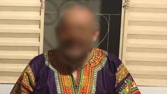 Oito mulheres, incluindo enteadas do suspeito, denunciaram o suposto pai de santo