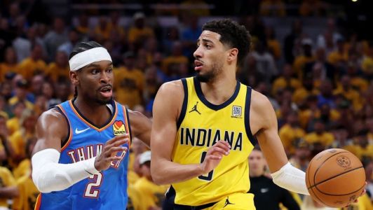 Shai Gilgeous-Alexander e Tyrese Haliburton em ação no jogo 6 das finais da NBA em 2025