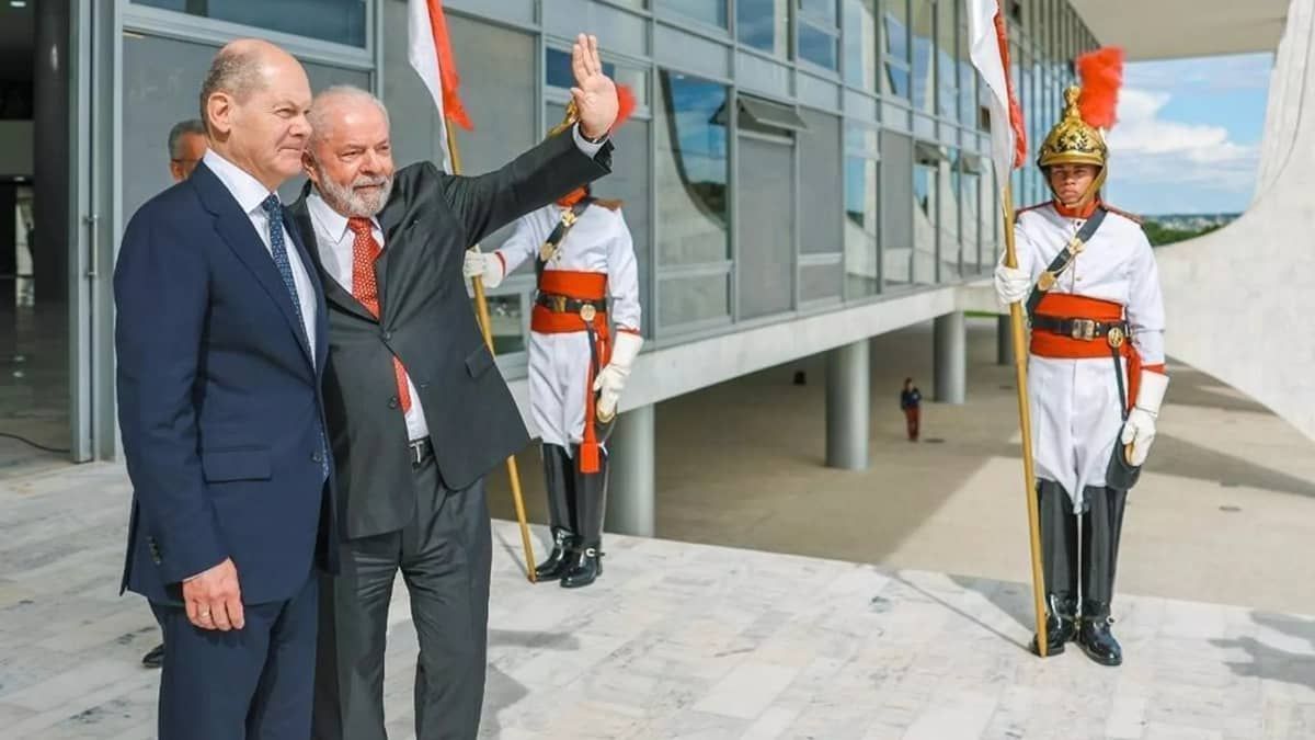 Lula nega envio de munições à Ucrânia e sugere criação de bloco para negociar paz