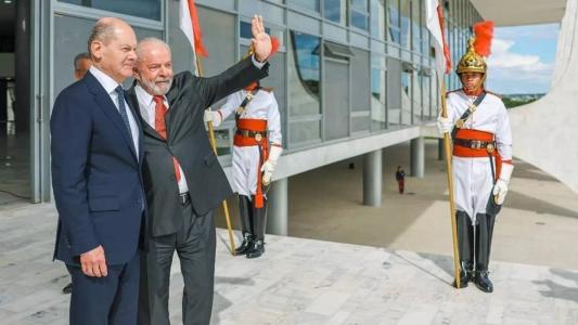 Olaf Scholz e Lula discutiram sobre guerra entre Rússia e Ucrânia em reunião bilateral em Brasília