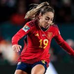 Atleta que perdeu o pai antes do título da Copa do Mundo faz discurso emocionante; veja