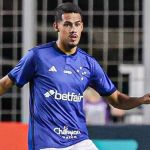 Cruzeiro: Oliveira lamenta desempenho ruim em derrota e comenta sobre vaias: 'temos que aceitar'