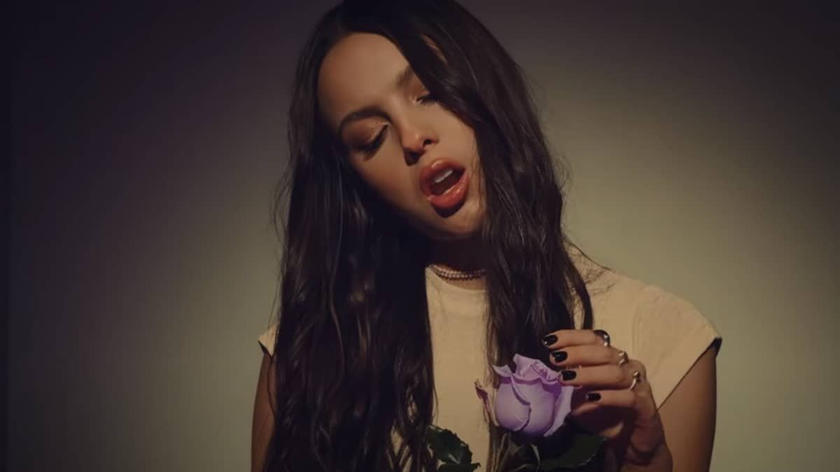 Olivia Rodrigo lança videoclipe filmado com iPhone 15; veja