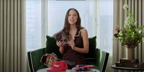 Olivia Rodrigo está lendo “A Hora da Estrela”