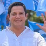 Político assassinado a tiros vence eleição no Equador 