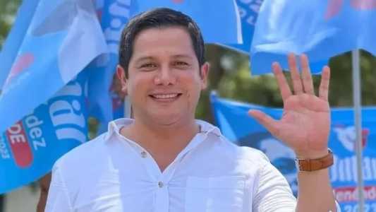 Omar Menéndez foi eleito prefeito de Puerto López