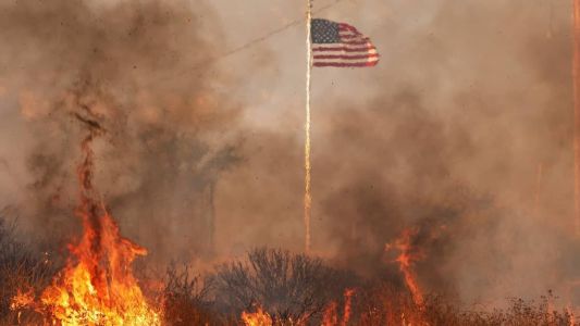 Onda de calor provoca incêndios nos Estados Unidos e preocupa autoridades de saúde