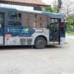 Motorista de ônibus é esfaqueado por passageiro na Grande BH