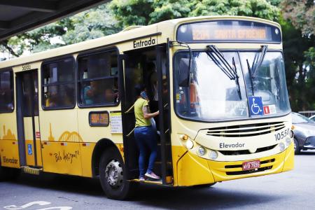 Incidente ocorreu na manhã desta segunda-feira (18)