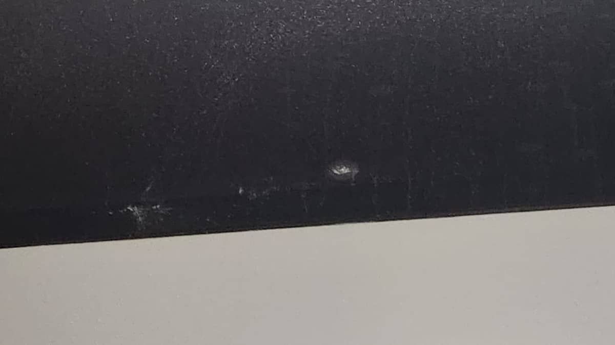 Ônibus do Corinthians é vandalizado em chegada ao Morumbi
