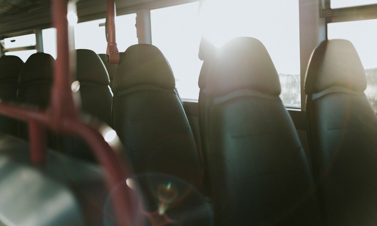 Micro-ônibus adaptado é implementado na comunidade de Humaitá, distrito de Juiz de Fora