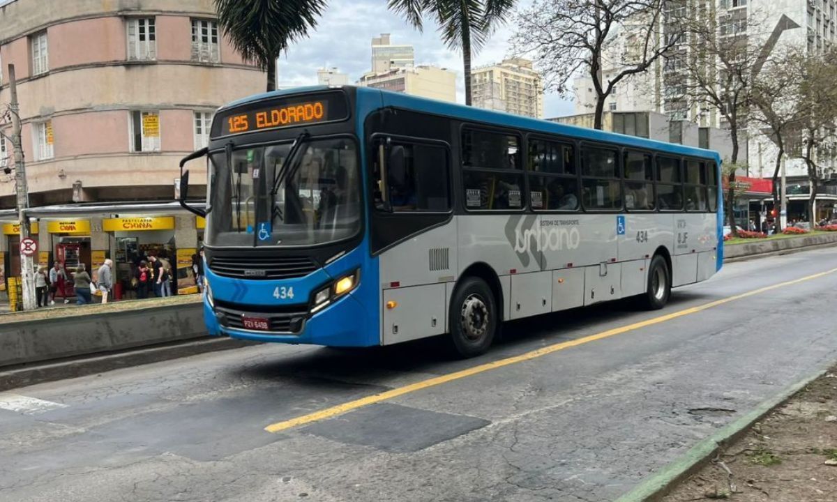 Trânsito e ônibus têm mudanças para desfile de 7 de Setembro em JF