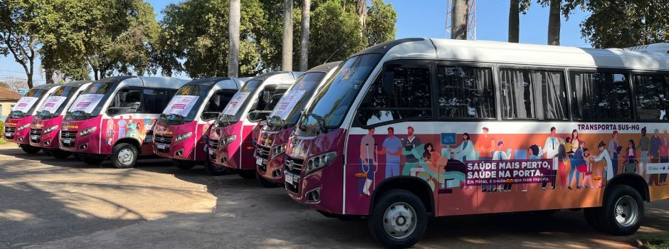 SUS: micro-ônibus novos vão transportar pacientes de 13 cidades de MG