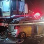 Batida entre carro e ônibus de viagem deixa um morto e outro ferido na BR-040 em MG