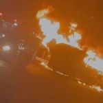 Após jogo contra o Santos, ônibus com torcedores do Cruzeiro pega fogo na BR-040; veja vídeo