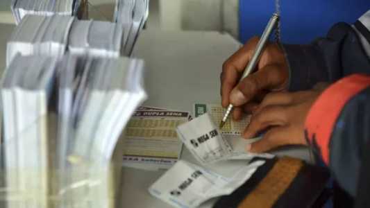Onze apostadores de Minas Gerais acertaram a quina e faturaram R$ 22 mil