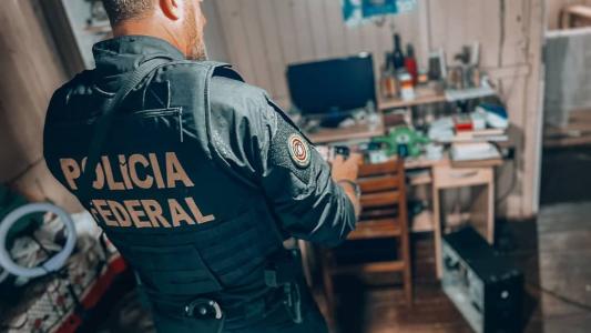Operação da PF faz operação contra pornografia infantil pela internet.