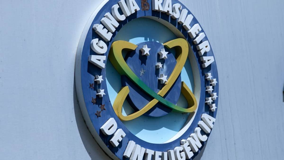 Filho do general Santos Cruz é alvo de operação da PF contra servidores da Abin