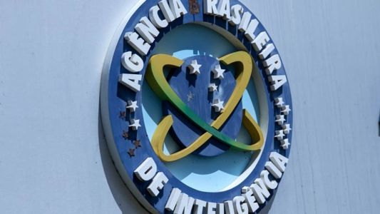 Operação da Polícia Federal (PF) mirou servidores da Agência Brasileira de Inteligência (Abin) suspeitos de usar um programa espião contra adversários de Jair Bolsonaro (PL)