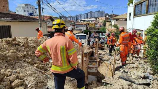 Operação de resgate durou mais de 1 hora