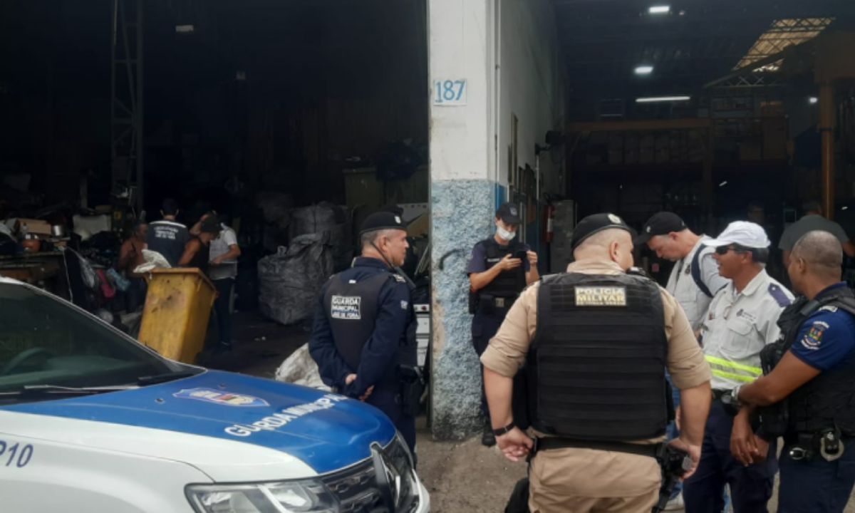 Operação Hefesto: depósito de recicláveis é interditado em Juiz de Fora