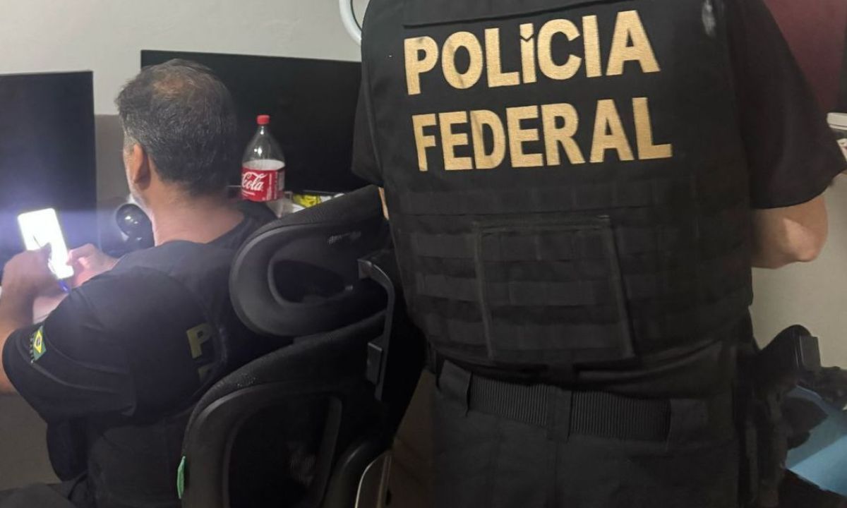 PF prende dois em operação contra desvio de recursos das enchentes no RS