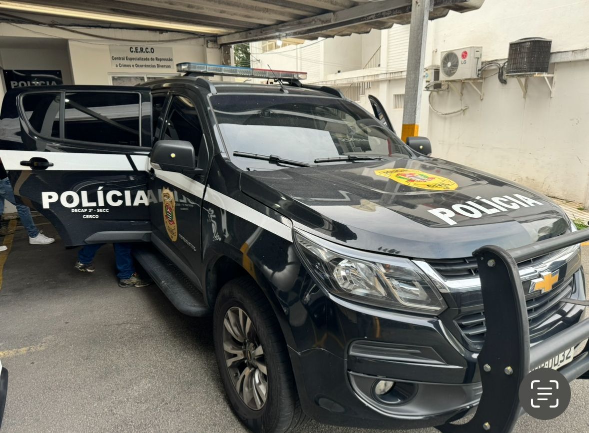 Operação prende influenciadores que divulgavam óleo de maconha para cigarros eletrônicos