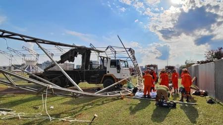 Operário morre durante montagem do desfile de 7 de Setembro em Brasília.