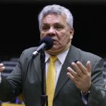 Oposição no Congresso se desentende sobre decreto de armas editado por Lula